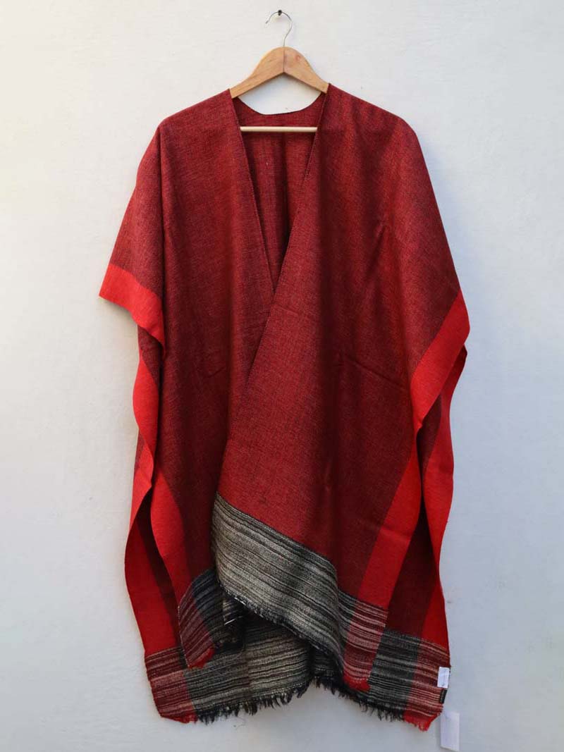 Handwoven Woolen Poncho – handsondastkar.com